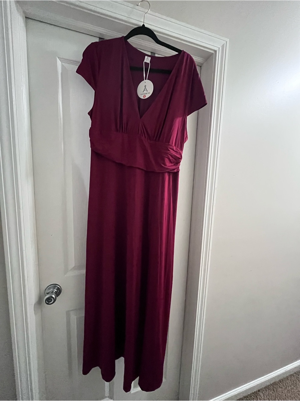 Women's V-Neck Burgundy Maxi Dress